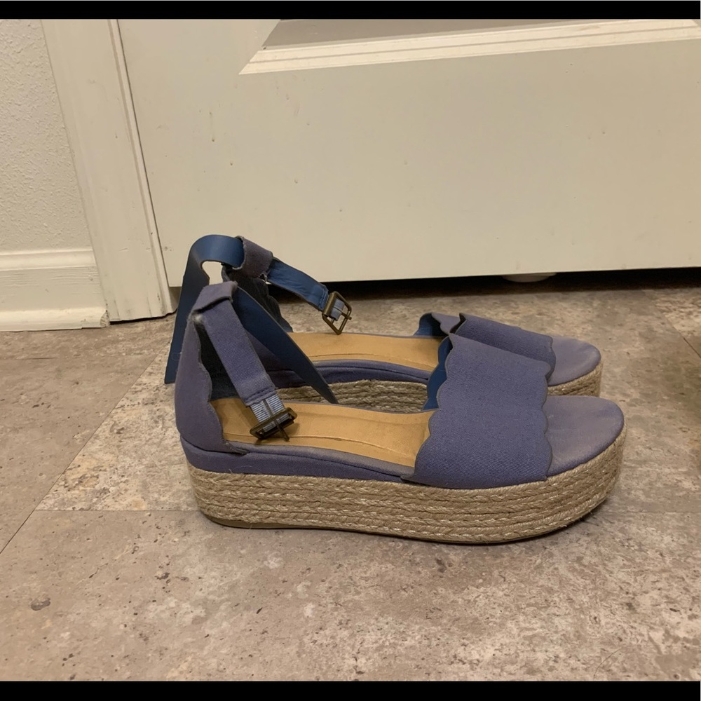 Purple platforms